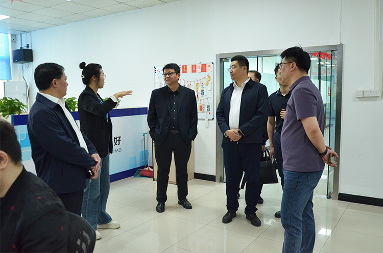 佳木斯市科技局领导莅临我司参观考察